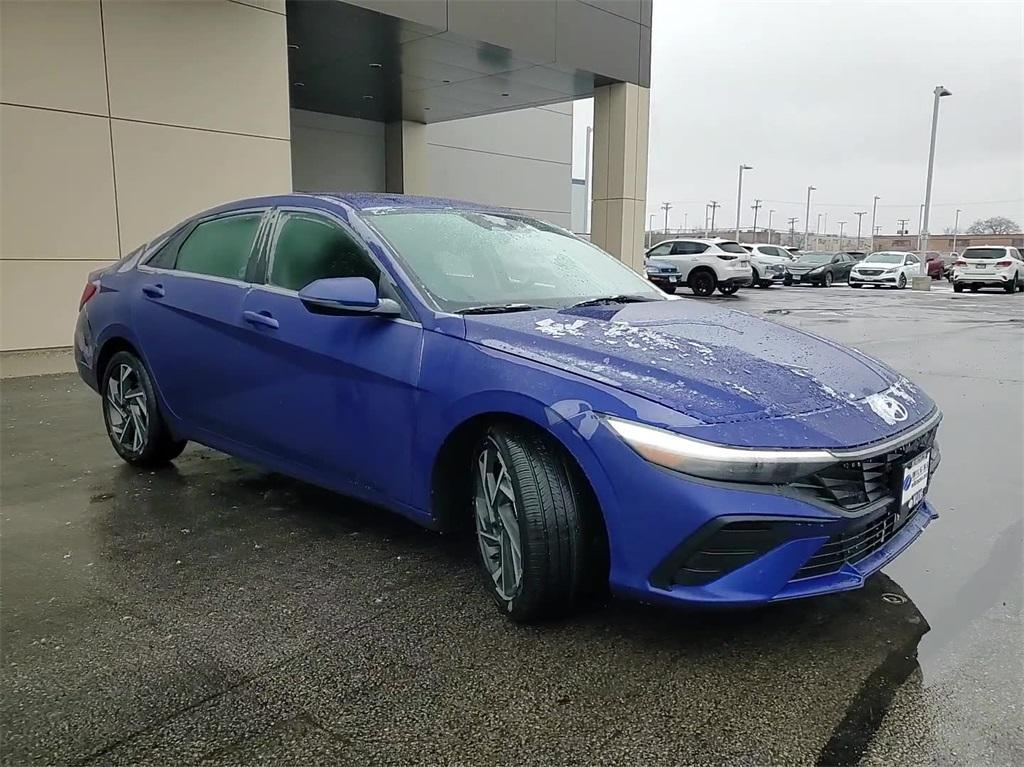 new 2025 Hyundai Elantra car, priced at $27,601