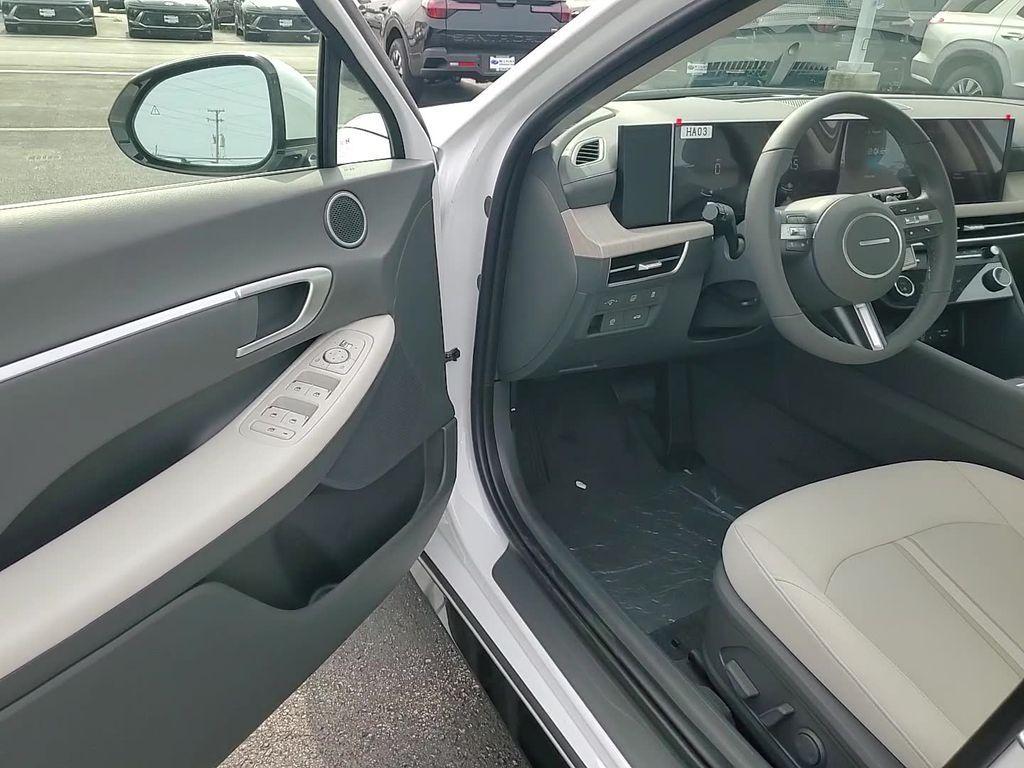 new 2025 Hyundai Sonata Hybrid car, priced at $30,873