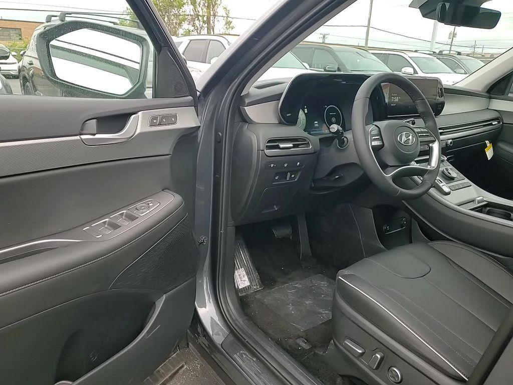 new 2025 Hyundai Palisade car, priced at $45,347