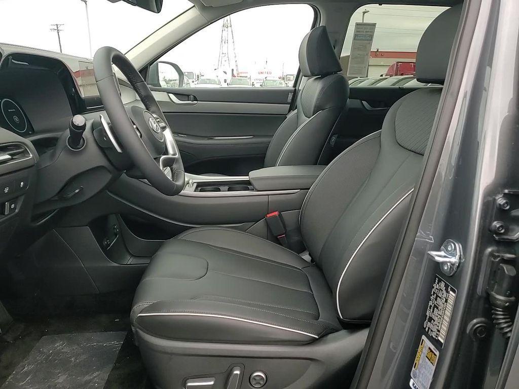 new 2025 Hyundai Palisade car, priced at $45,347