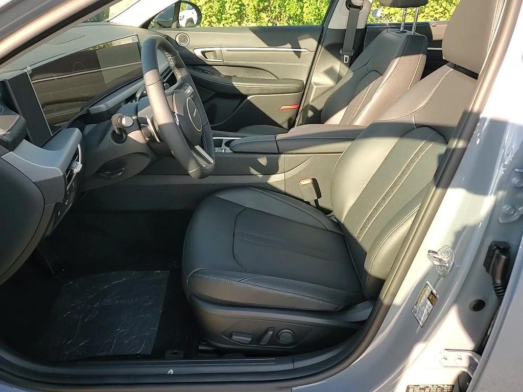 new 2026 Hyundai Sonata Hybrid car, priced at $38,725