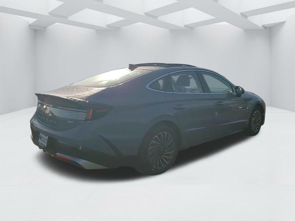 new 2026 Hyundai Sonata Hybrid car, priced at $38,725