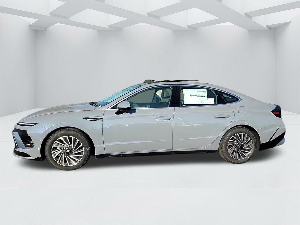 new 2026 Hyundai Sonata Hybrid car, priced at $38,725