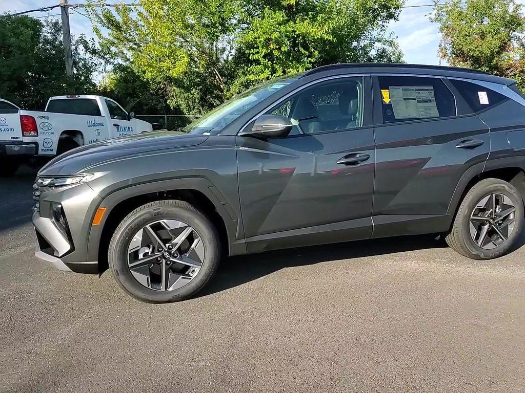 new 2025 Hyundai TUCSON Hybrid car, priced at $36,426