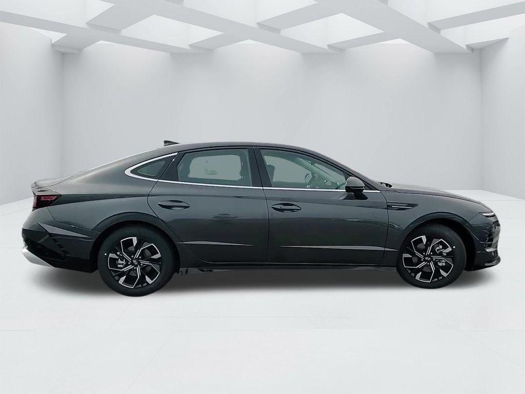 new 2025 Hyundai Sonata car, priced at $30,496