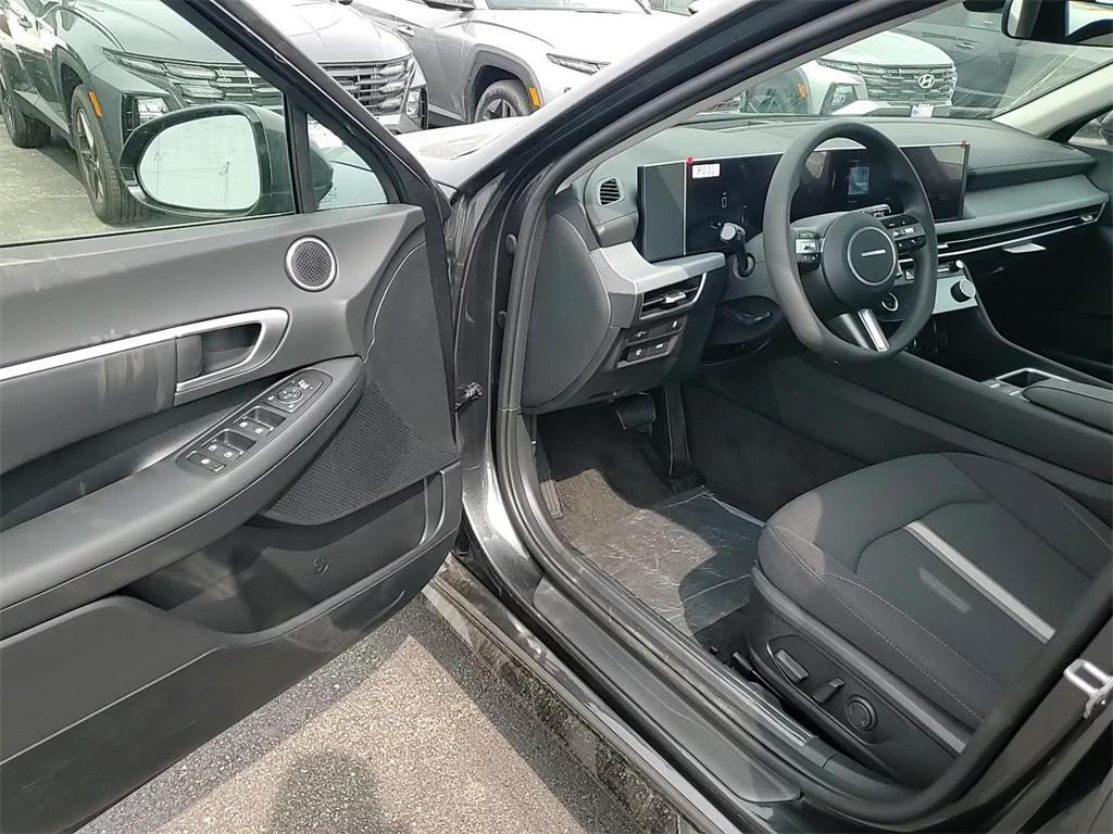 new 2025 Hyundai Sonata car, priced at $29,246