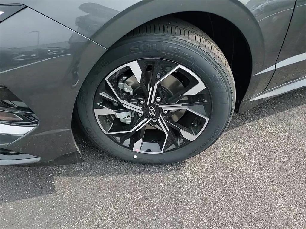 new 2025 Hyundai Sonata car, priced at $29,246
