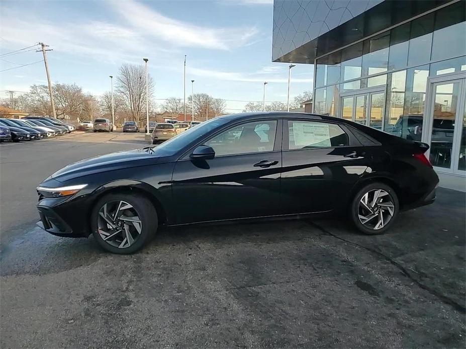 new 2025 Hyundai Elantra HEV car, priced at $28,347