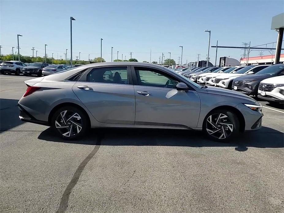 new 2025 Hyundai Elantra car, priced at $27,485