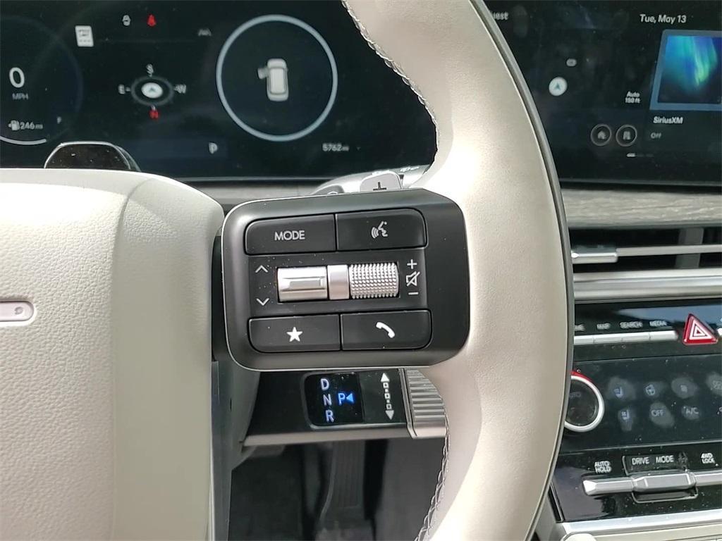 used 2025 Hyundai Santa Fe car, priced at $45,900