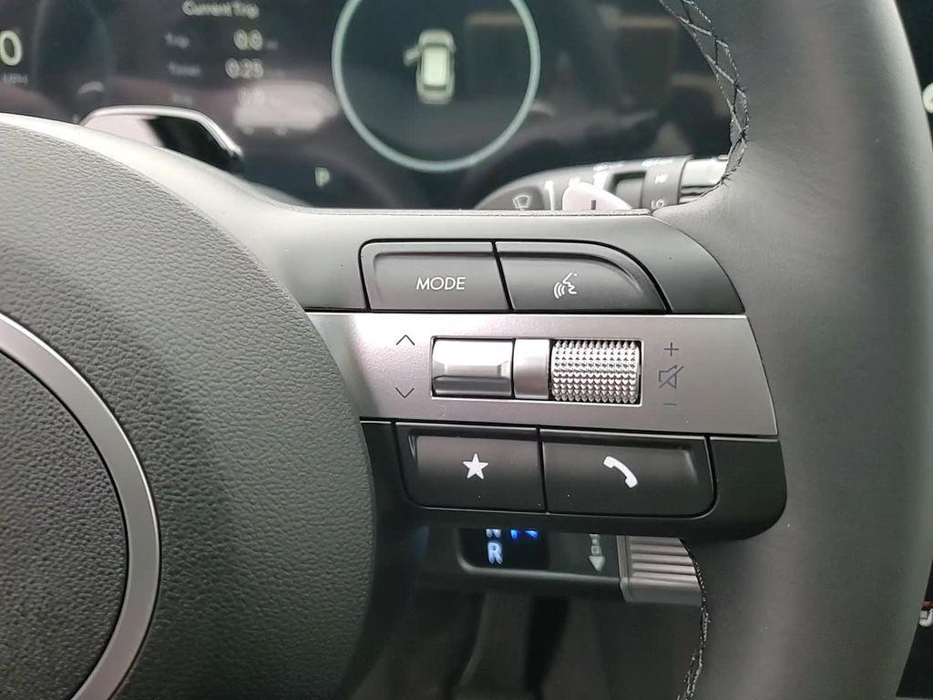 new 2025 Hyundai TUCSON Hybrid car, priced at $36,503