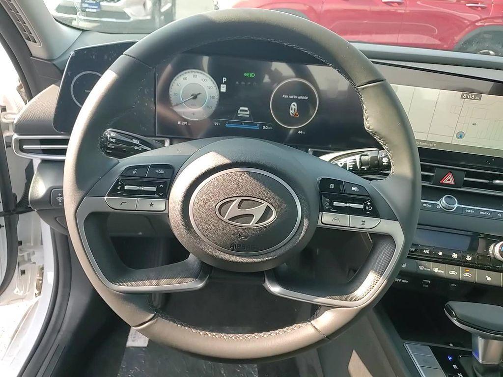 new 2025 Hyundai Elantra car, priced at $26,118