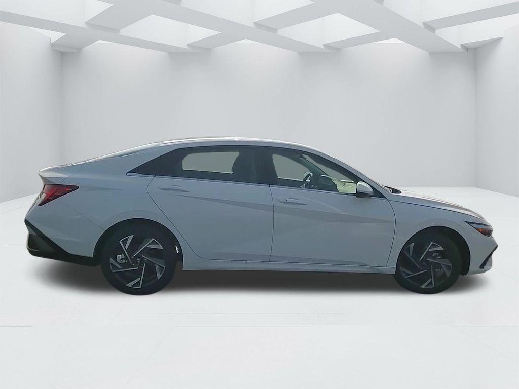 new 2025 Hyundai Elantra car, priced at $26,118