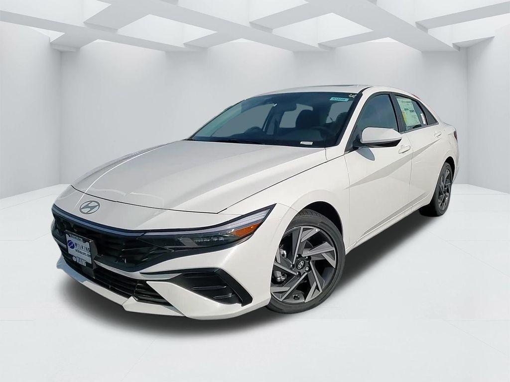 new 2025 Hyundai Elantra car, priced at $26,118