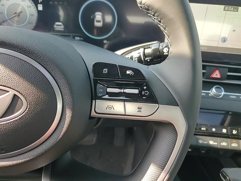 new 2025 Hyundai Elantra car, priced at $26,118