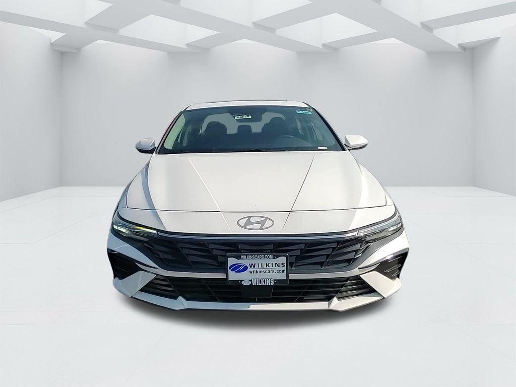 new 2025 Hyundai Elantra car, priced at $26,118