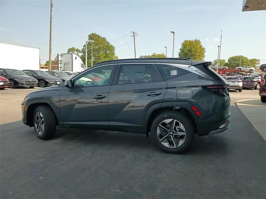 new 2025 Hyundai Tucson car, priced at $35,293