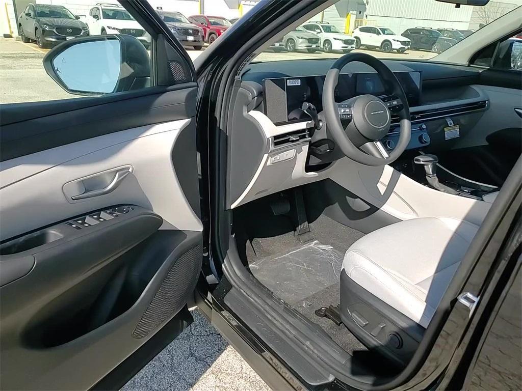 new 2025 Hyundai Tucson car, priced at $31,599