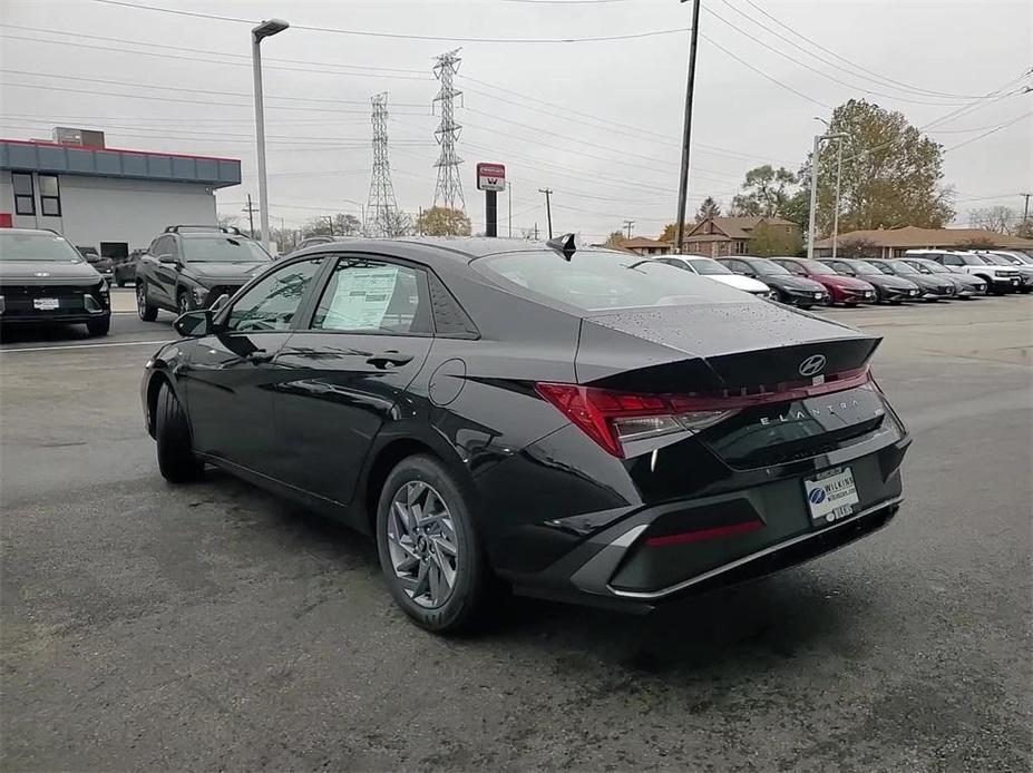 new 2025 Hyundai Elantra HEV car, priced at $26,311