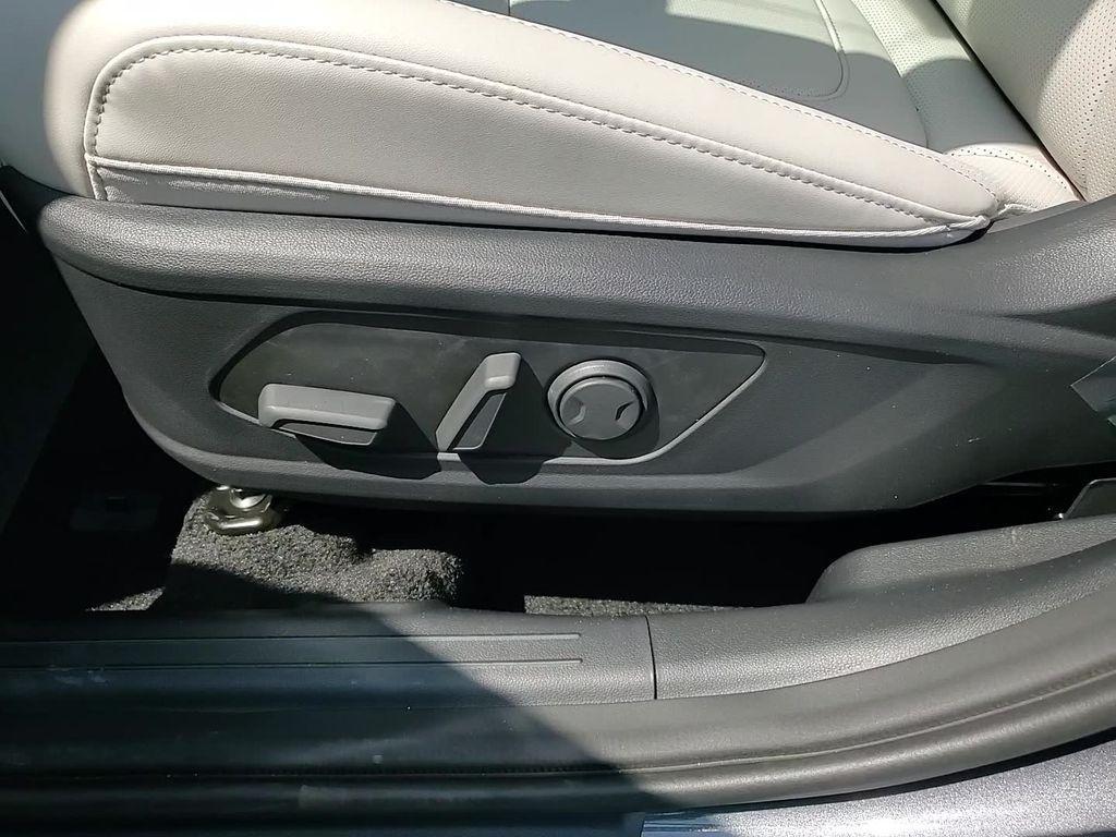 new 2025 Hyundai TUCSON Hybrid car, priced at $36,552