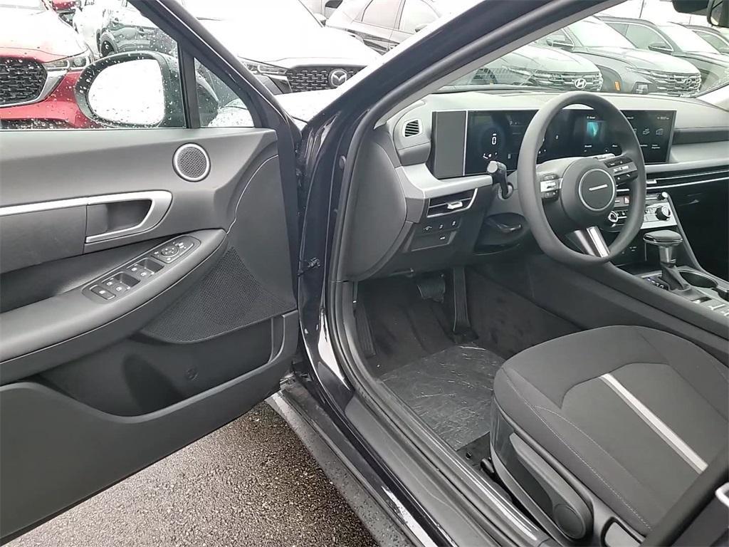 new 2025 Hyundai Sonata car, priced at $26,567