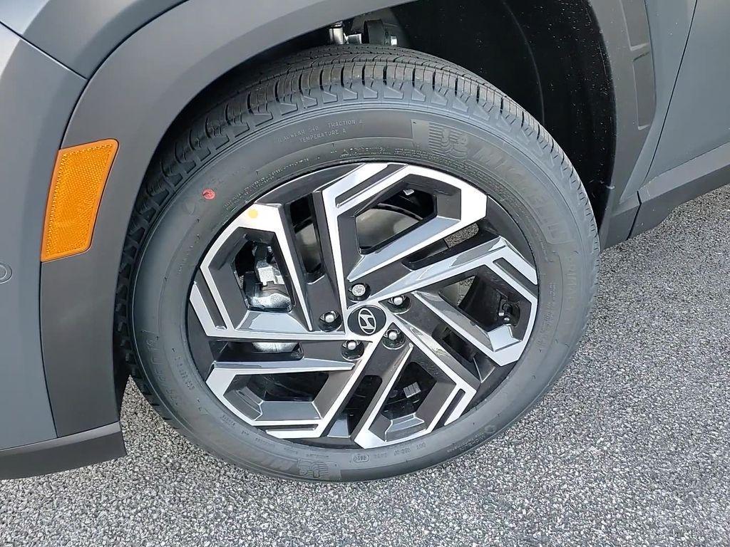 new 2025 Hyundai Tucson car, priced at $40,109