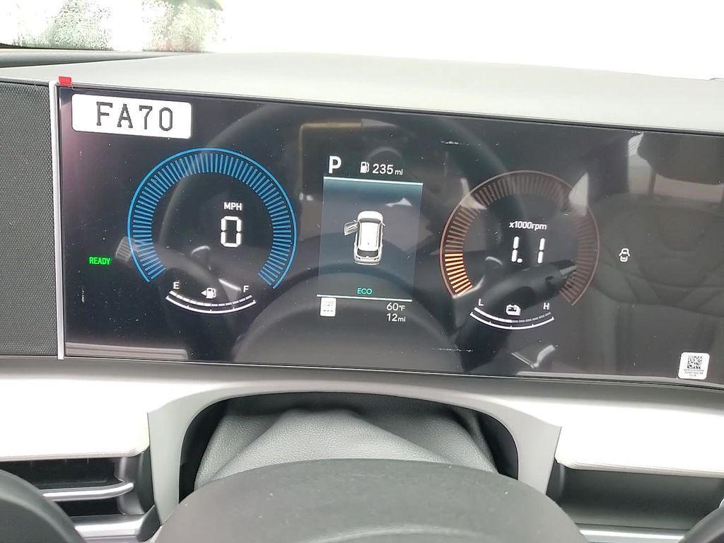 new 2026 Hyundai TUCSON Hybrid car, priced at $32,948