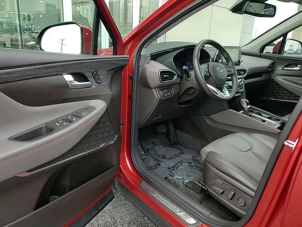 used 2020 Hyundai Santa Fe car, priced at $17,900