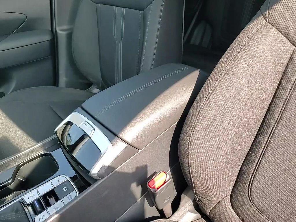 new 2025 Hyundai Tucson car, priced at $34,107