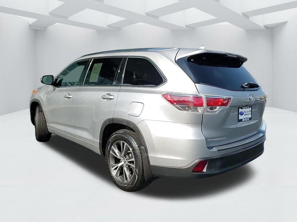 used 2016 Toyota Highlander car, priced at $20,700