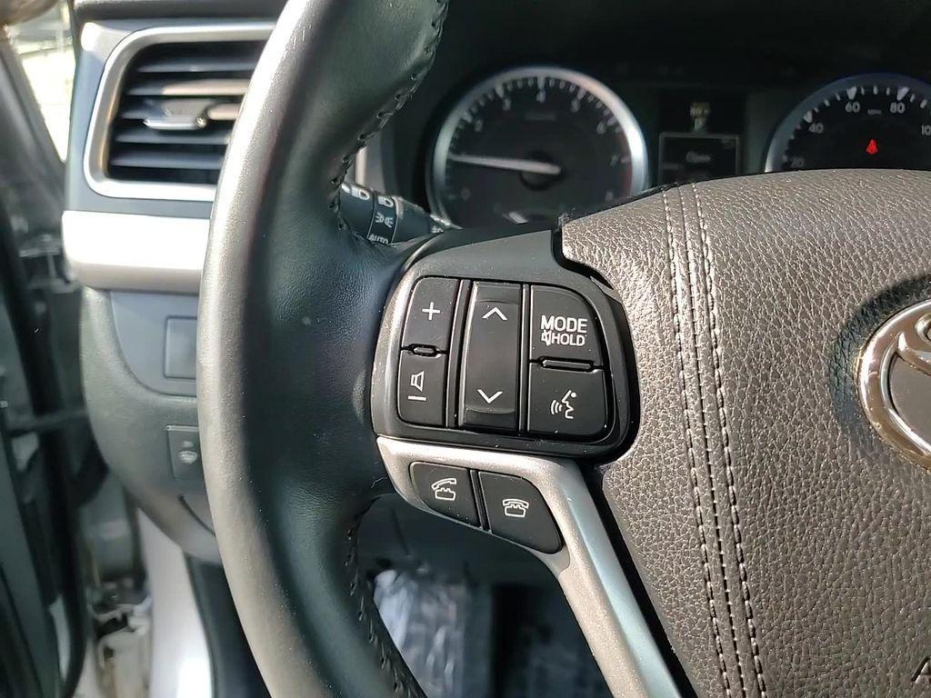 used 2016 Toyota Highlander car, priced at $20,700