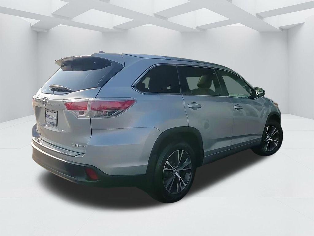 used 2016 Toyota Highlander car, priced at $20,700