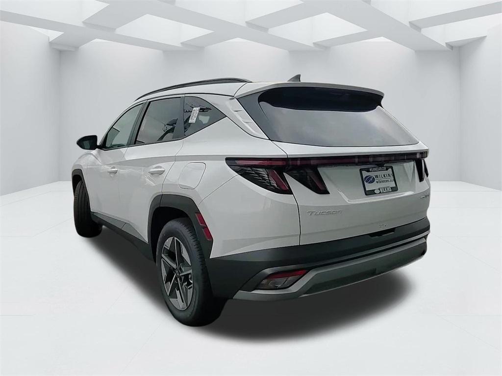 new 2025 Hyundai TUCSON Hybrid car, priced at $37,101