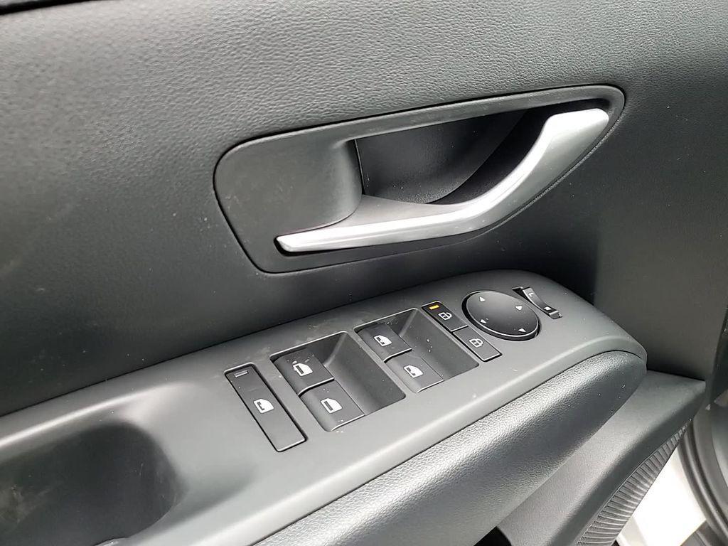new 2025 Hyundai TUCSON Hybrid car, priced at $37,101