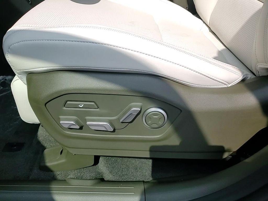 new 2025 Hyundai Santa Fe car, priced at $47,996