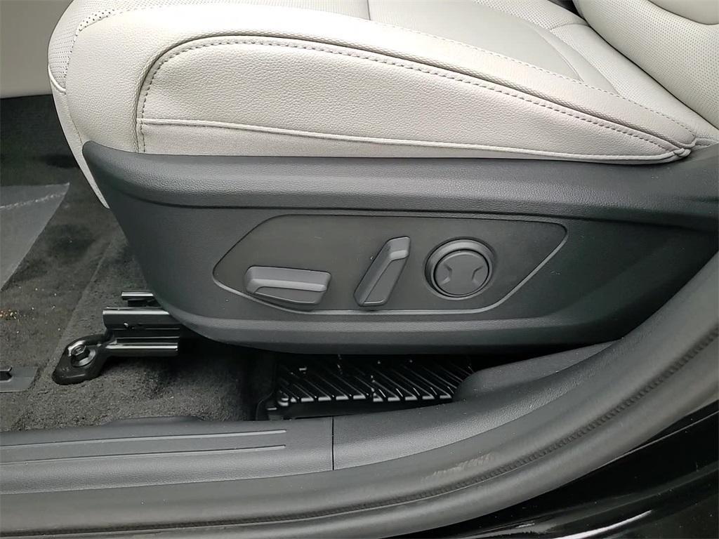 new 2025 Hyundai TUCSON Hybrid car, priced at $41,415