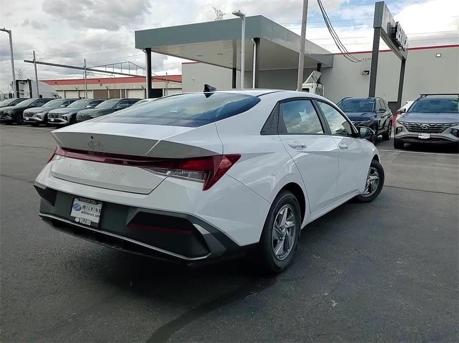 new 2025 Hyundai Elantra car, priced at $23,686