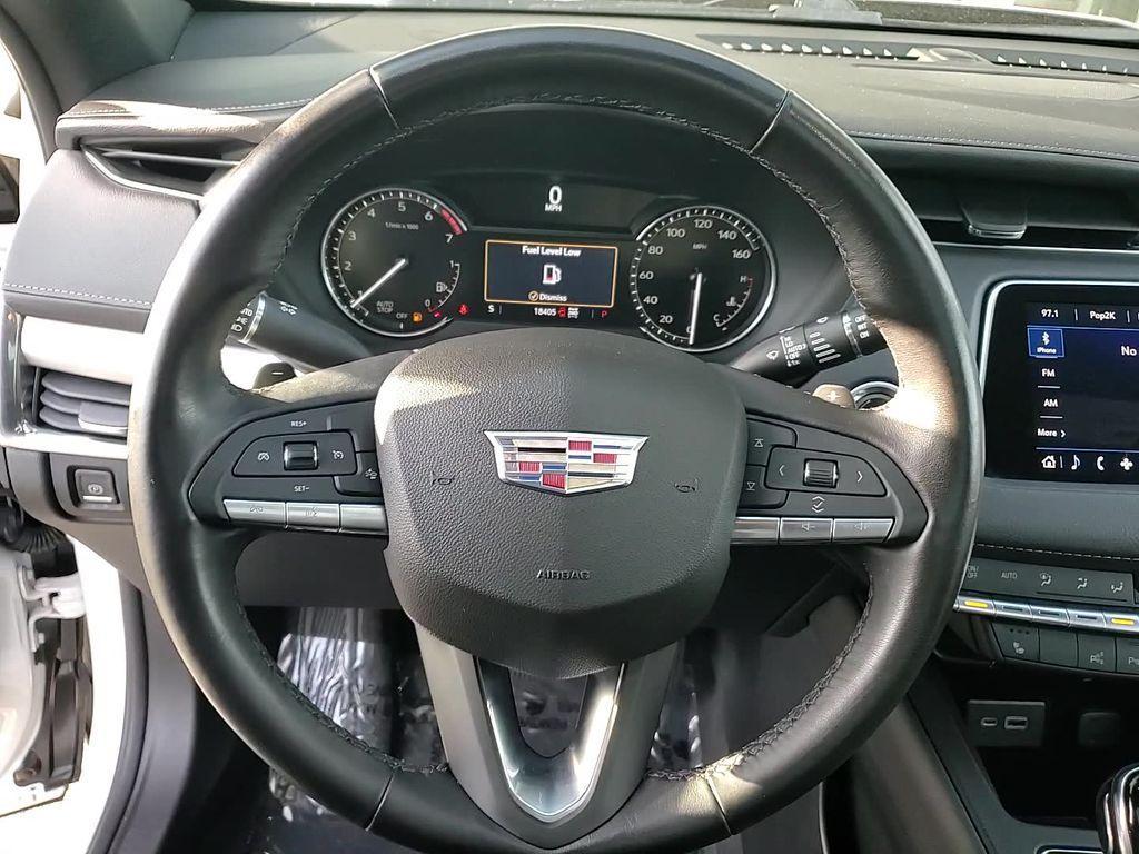 used 2022 Cadillac XT4 car, priced at $32,700