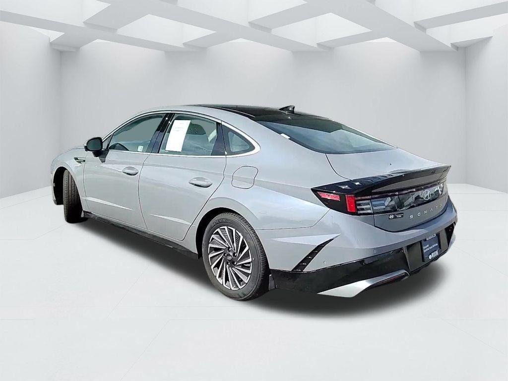 used 2024 Hyundai Sonata Hybrid car, priced at $33,400