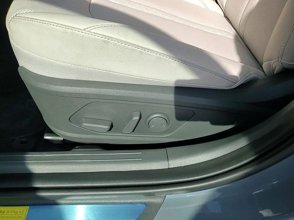 used 2024 Hyundai Sonata Hybrid car, priced at $33,400
