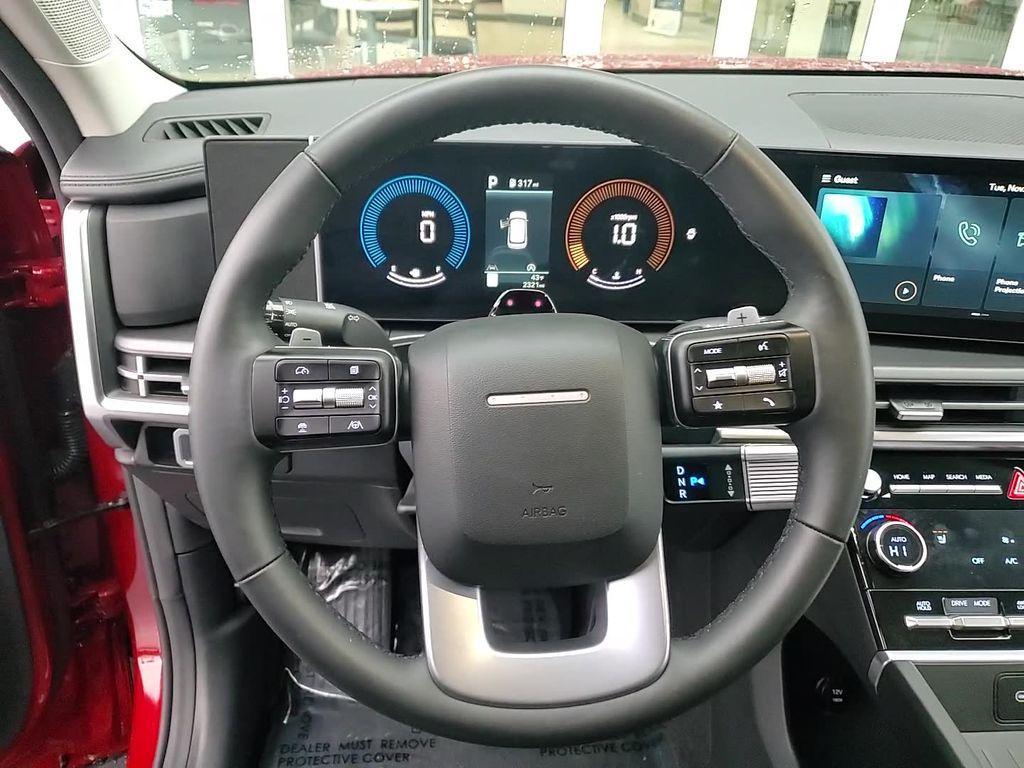 used 2025 Hyundai Santa Fe car, priced at $32,400