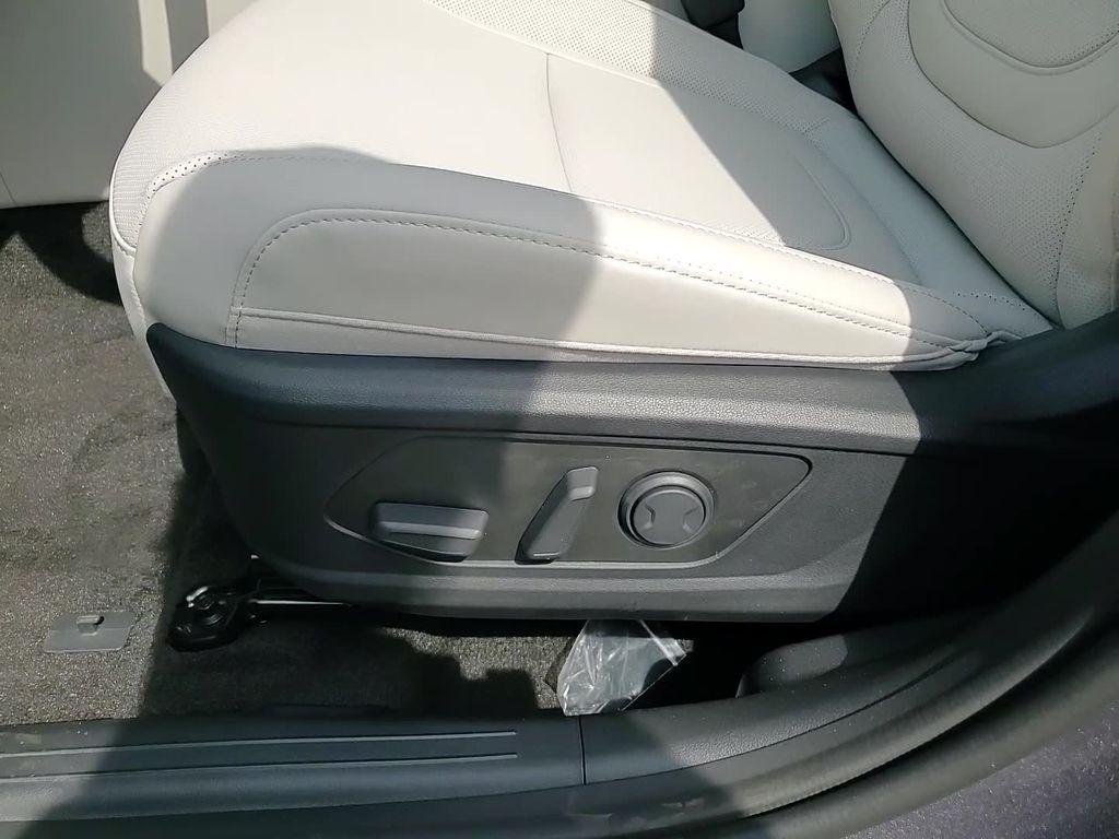 new 2025 Hyundai TUCSON Hybrid car, priced at $35,862