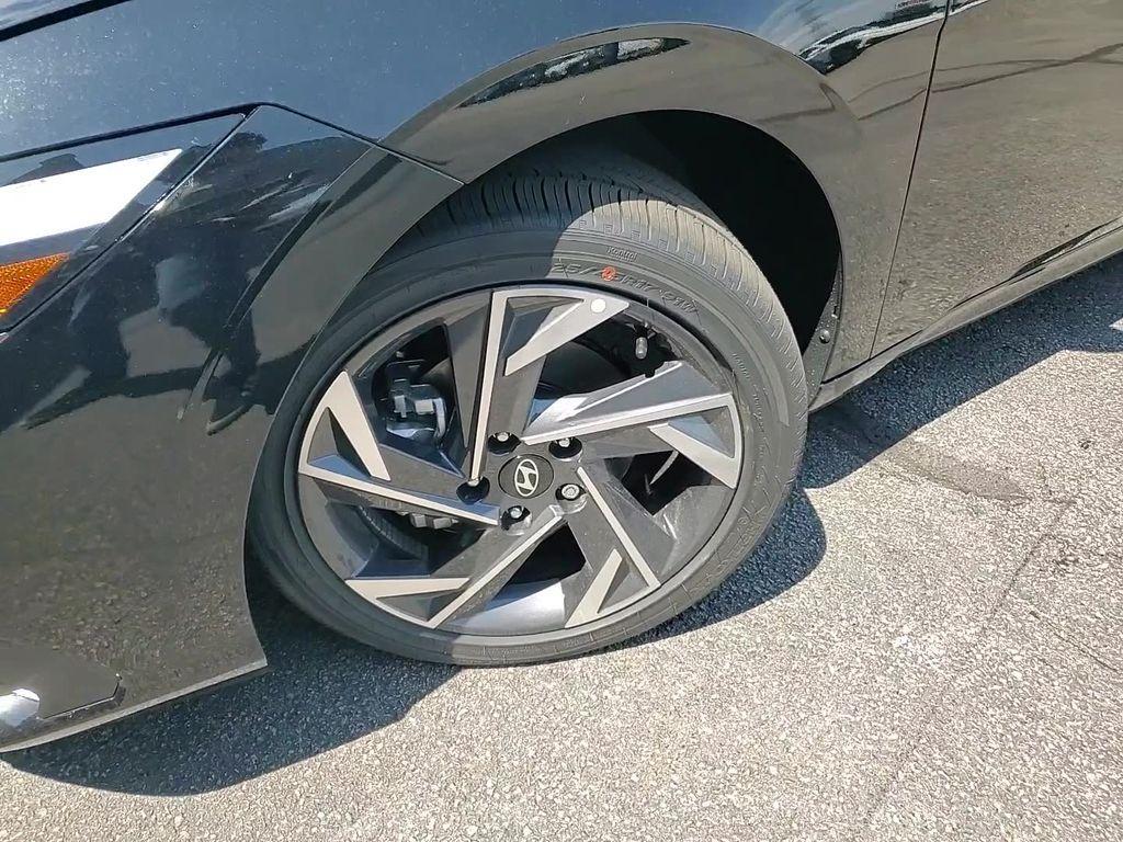 new 2025 Hyundai ELANTRA HEV car, priced at $28,615