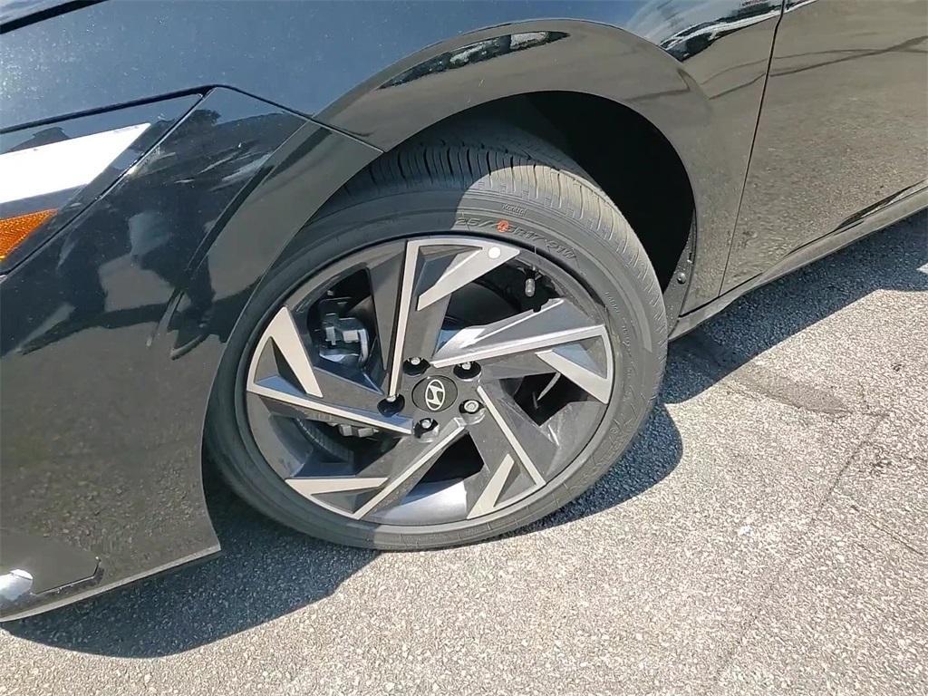 new 2025 Hyundai ELANTRA HEV car, priced at $27,365