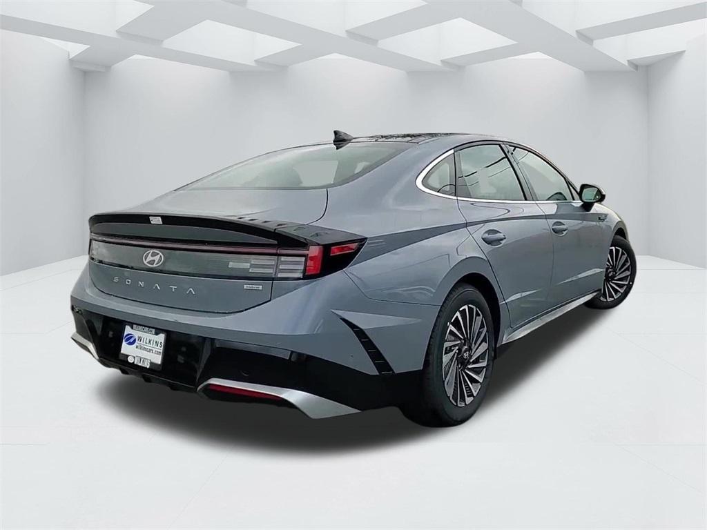 new 2025 Hyundai Sonata Hybrid car, priced at $38,001
