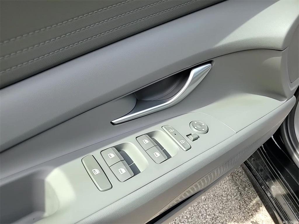 new 2025 Hyundai ELANTRA HEV car, priced at $25,289