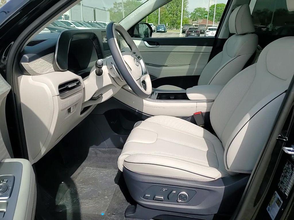 new 2025 Hyundai Palisade car, priced at $53,714