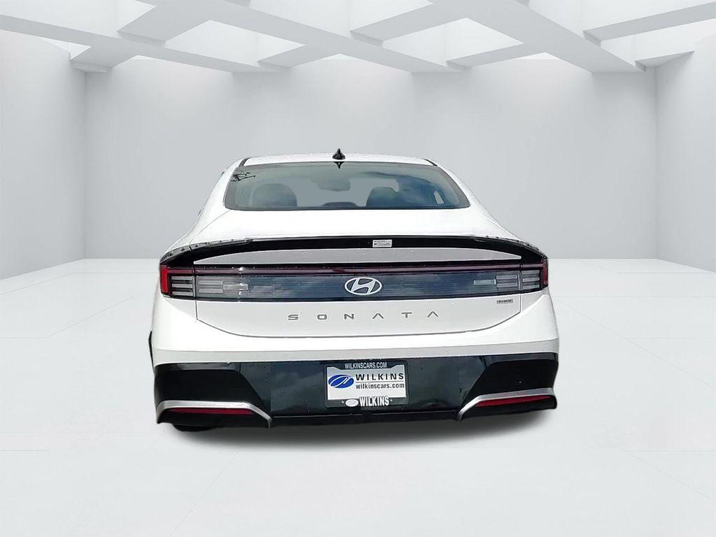 new 2025 Hyundai Sonata Hybrid car, priced at $31,682