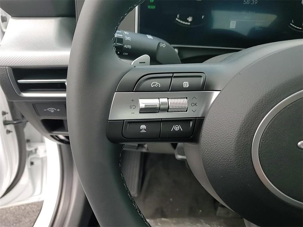 new 2025 Hyundai Sonata Hybrid car, priced at $32,182