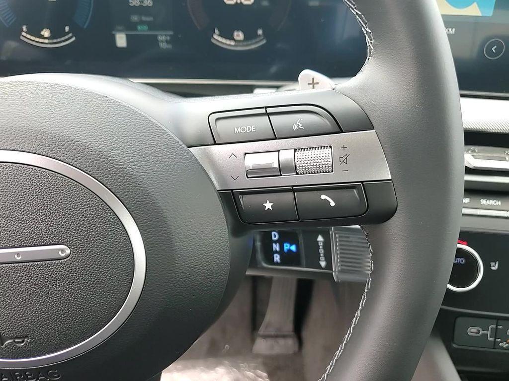 new 2025 Hyundai Sonata Hybrid car, priced at $31,682